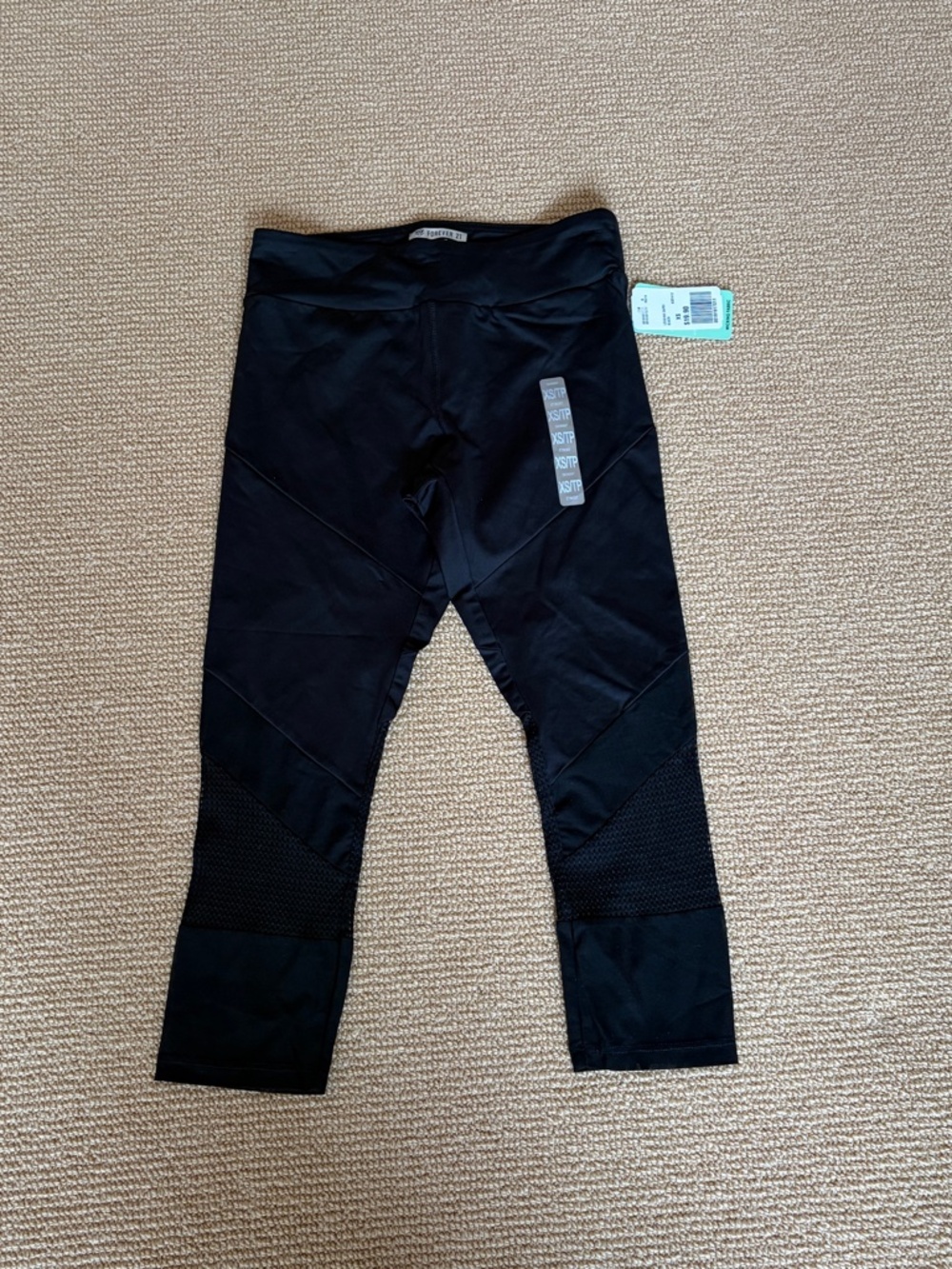 Women's Forever 21 Capri Leggings, Size XS NWT